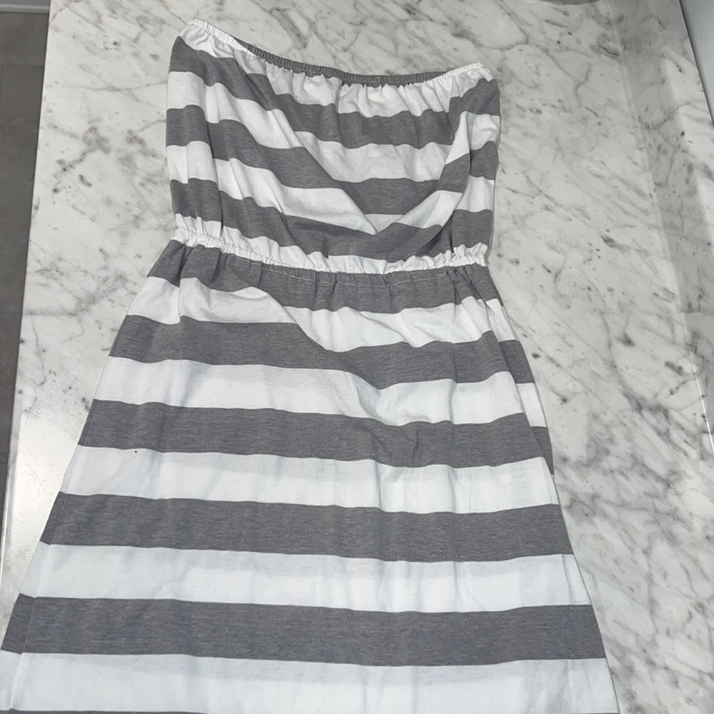 Old Navy swim coverup - Picture 3 of 3